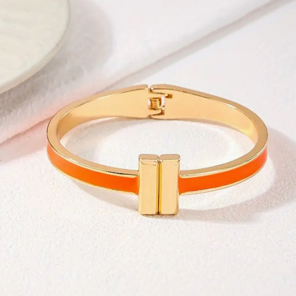 Spring Clasp Bangle - Designer Inspired - Picture 6 of 9